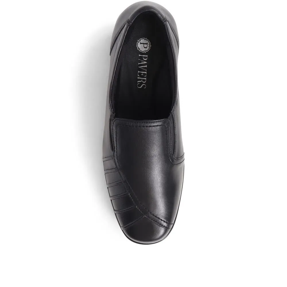 Leather Slip On Shoes - KEMP1800 / 145 950