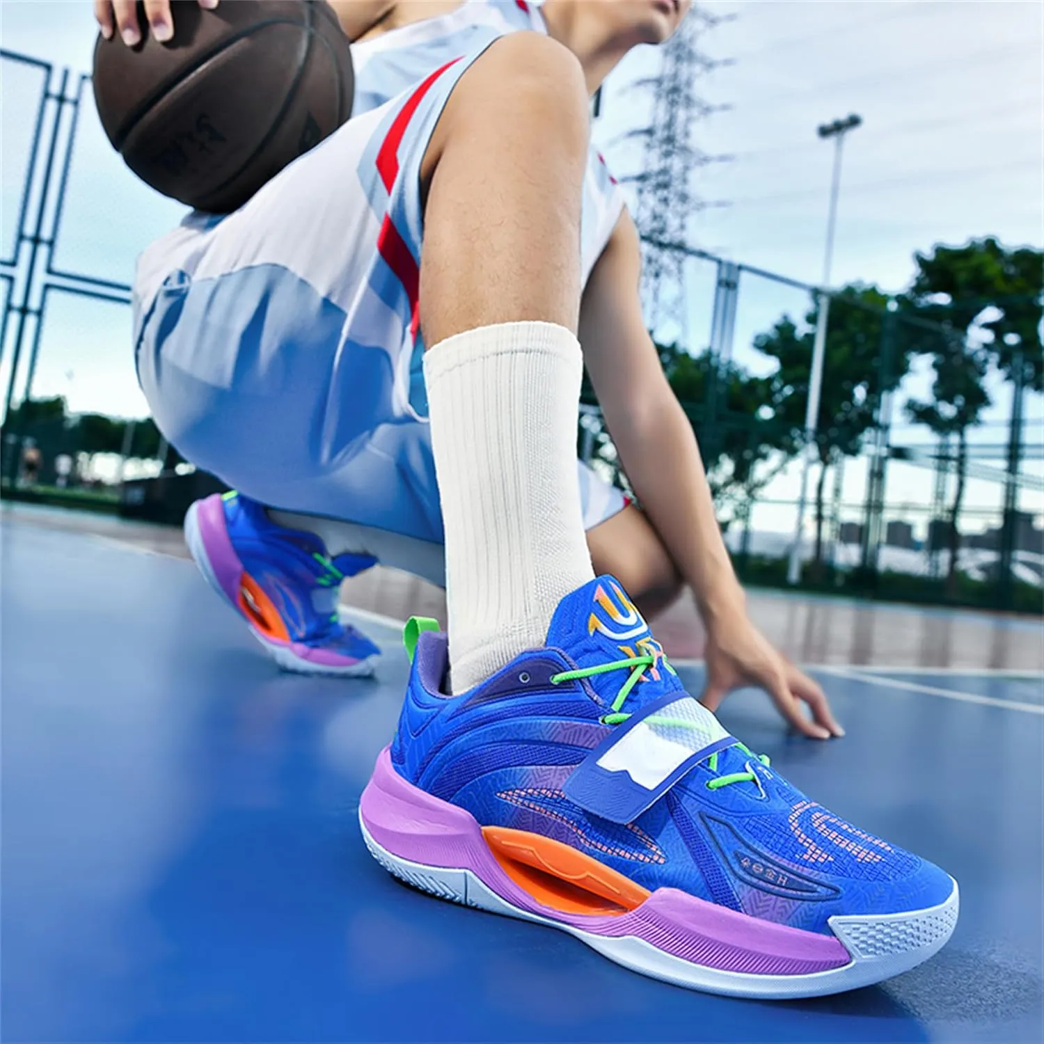 Men's Basketball Shoes - Stylish and High - Performance Footwear for The Court