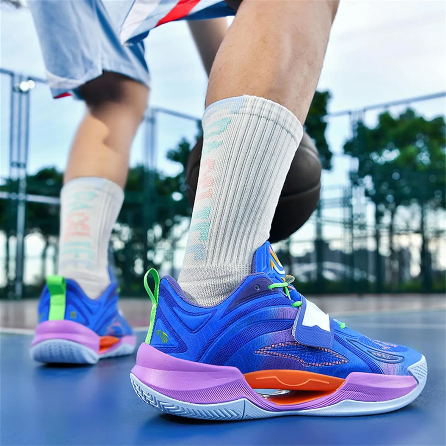 Men's Basketball Shoes - Stylish and High - Performance Footwear for The Court