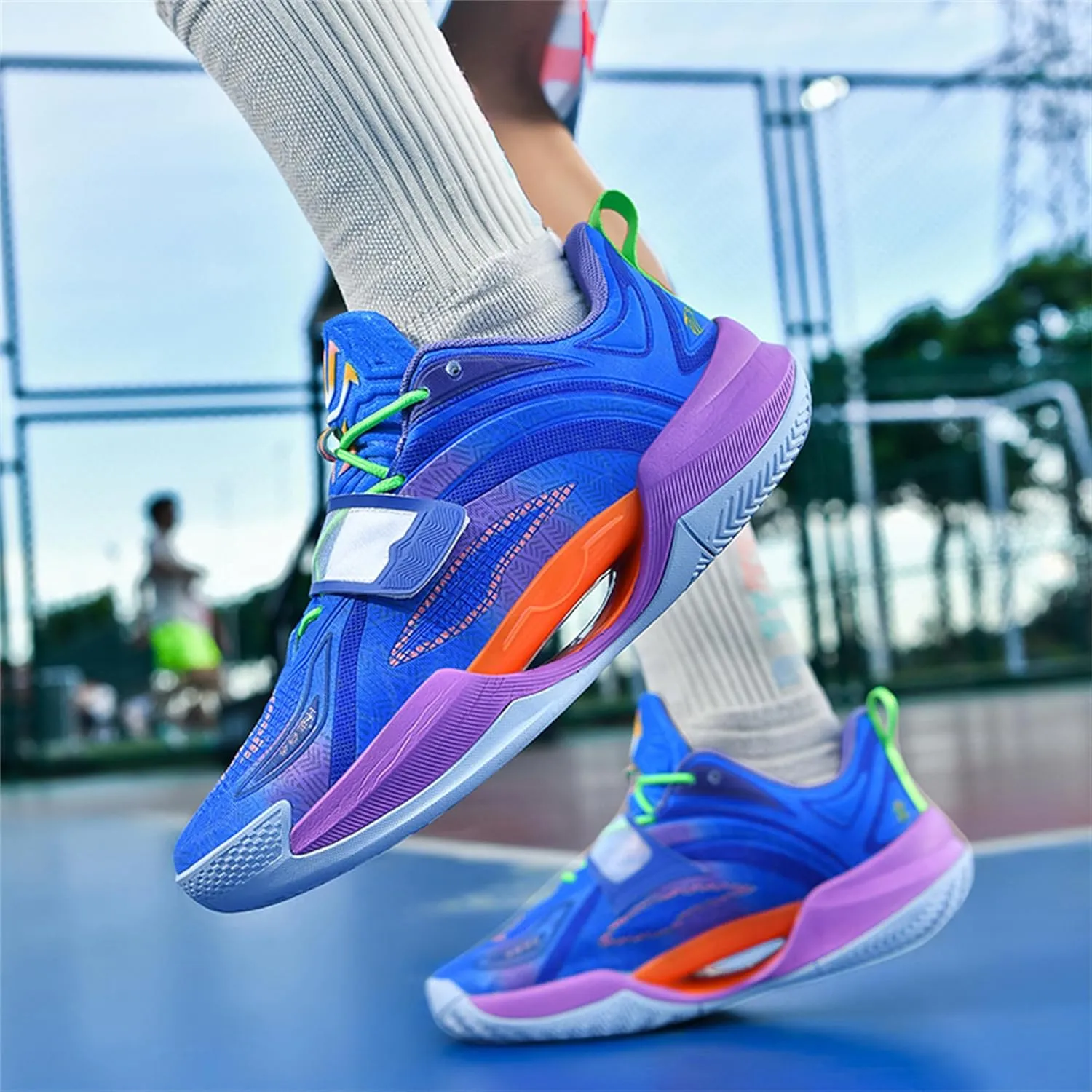 Men's Basketball Shoes - Stylish and High - Performance Footwear for The Court