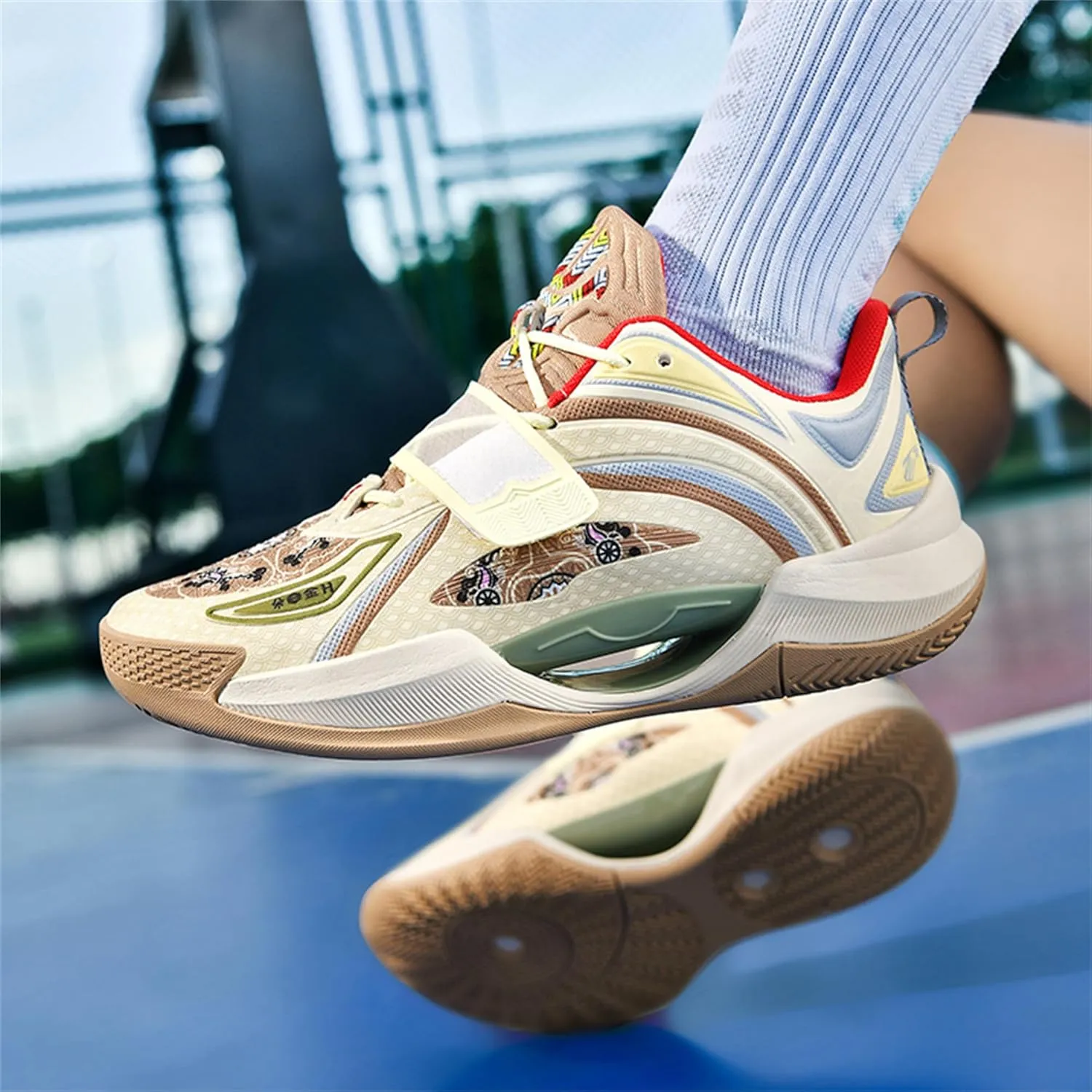 Men's Basketball Shoes - Stylish and High - Performance Footwear for The Court