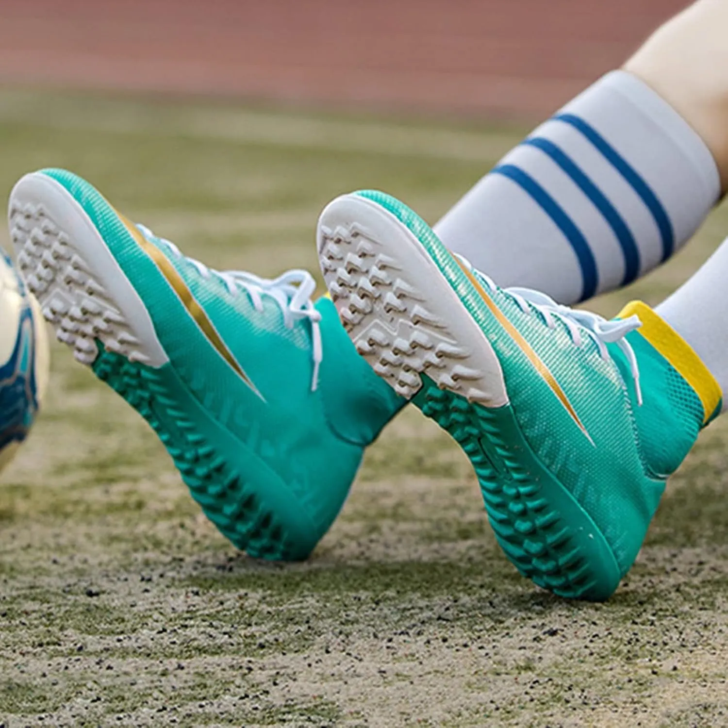 Turf Soccer Shoes Men,Comfortable Lightweight High-top Youth Football Cleats,Outdoor Indoor Training TF Kids Soccer Cleats,American Football Cleats for Competition