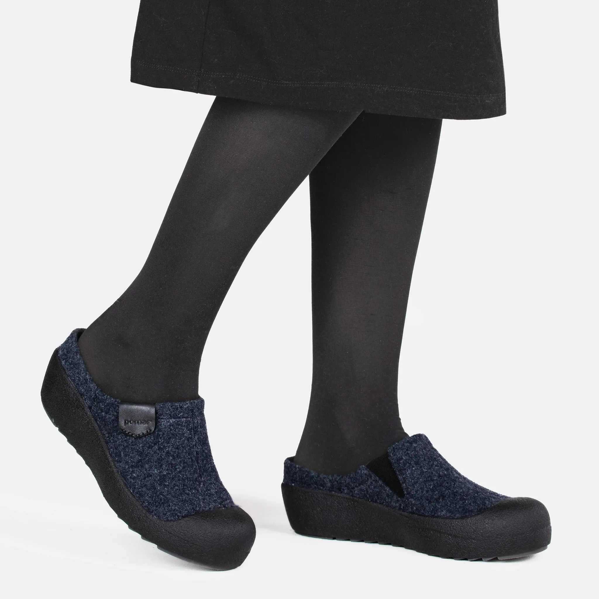 VIIRU Women's felt slip-ons