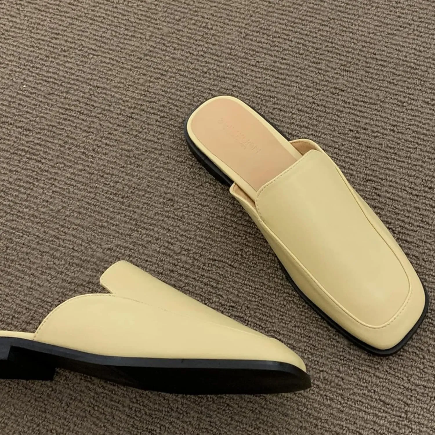 Women's Mule Shoes Fashion Square Toe Open Back Loafer Slippers Low Heel Girls Walking Mule Sandals