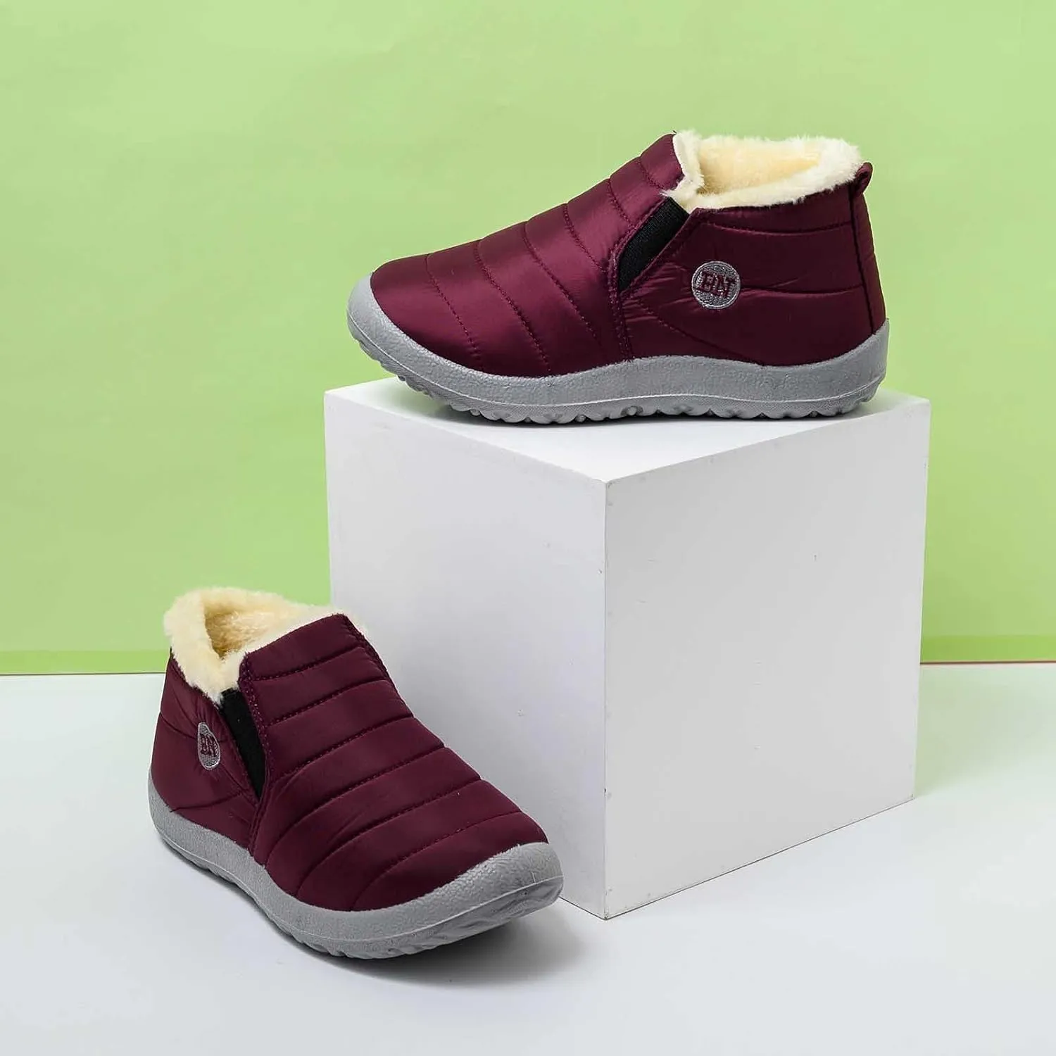 Womens Wide Snow Boots Waterproof Insulated Womens Winter Boots Fur Lined Slip ons Furry Winter Boots for Women Womens Rubber Ankle Boots Waterproof Botas Invierno Mujer Elegantes