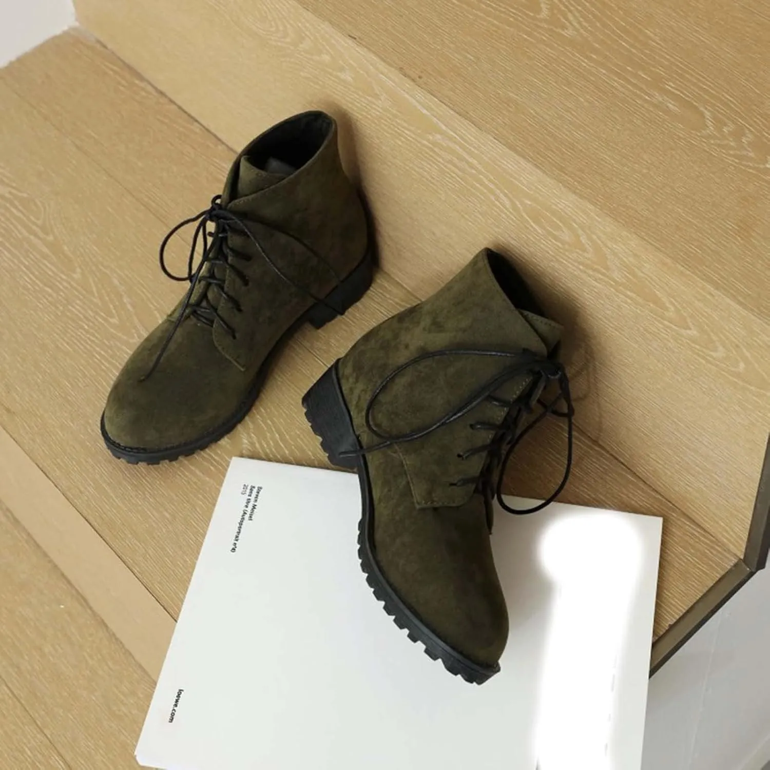 Work Boots for Women Ankle Warm Booties for Women Cute Womens Boots Non Slip Work Shoes Women Cover Heel Round Toe Lug Sole Low Heel Chelsea Fashion